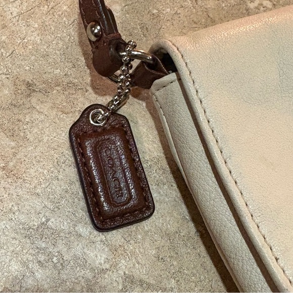 COACH Purse Wrist Clutch Snap Wallet Blue Lined Cream & Brown Leather - Picture 6 of 12